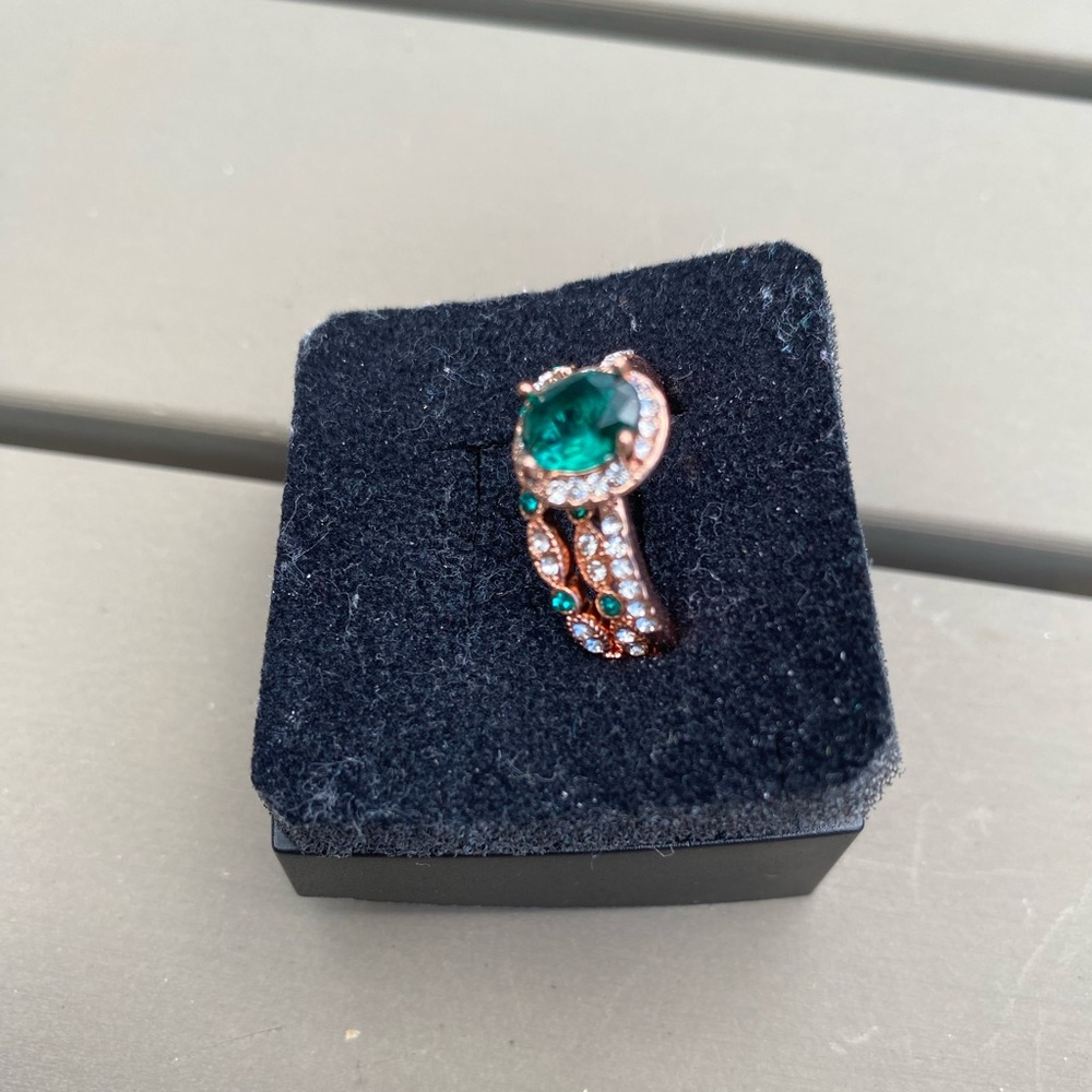 Vintage Emerald Gemstone Ring - 3 Pc Set - Picture 3 of 11